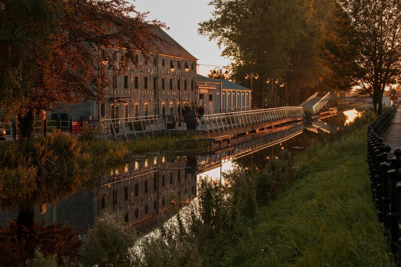 Tullamore Court Hotel Экстерьер фото