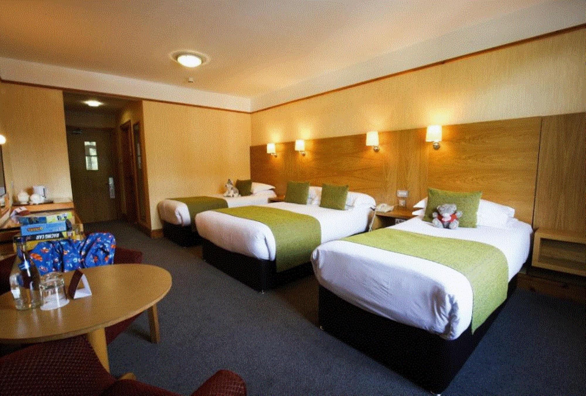 Tullamore Court Hotel Экстерьер фото