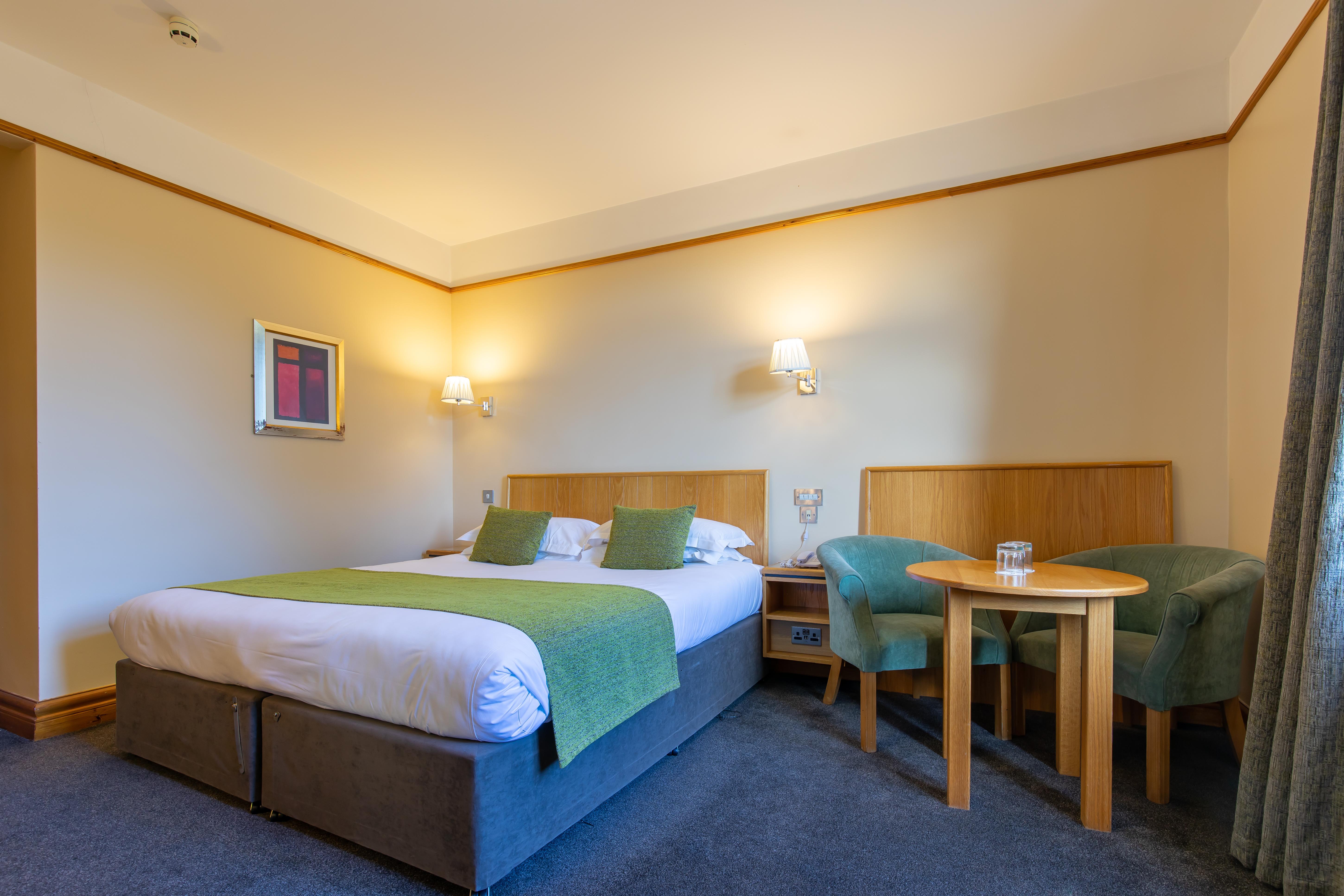 Tullamore Court Hotel Экстерьер фото