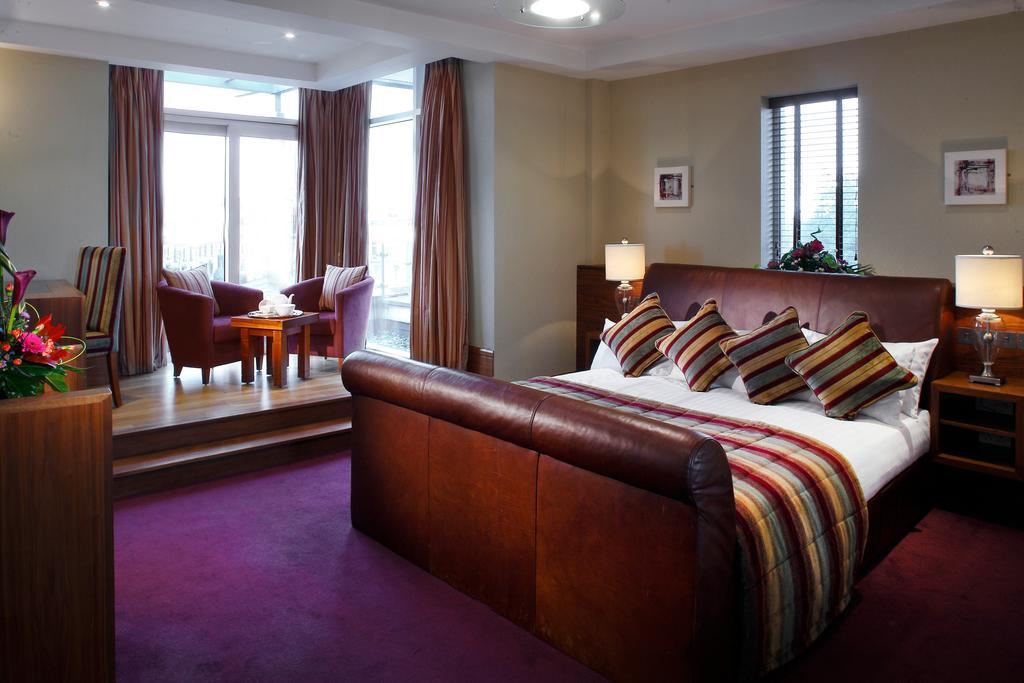 Tullamore Court Hotel Экстерьер фото